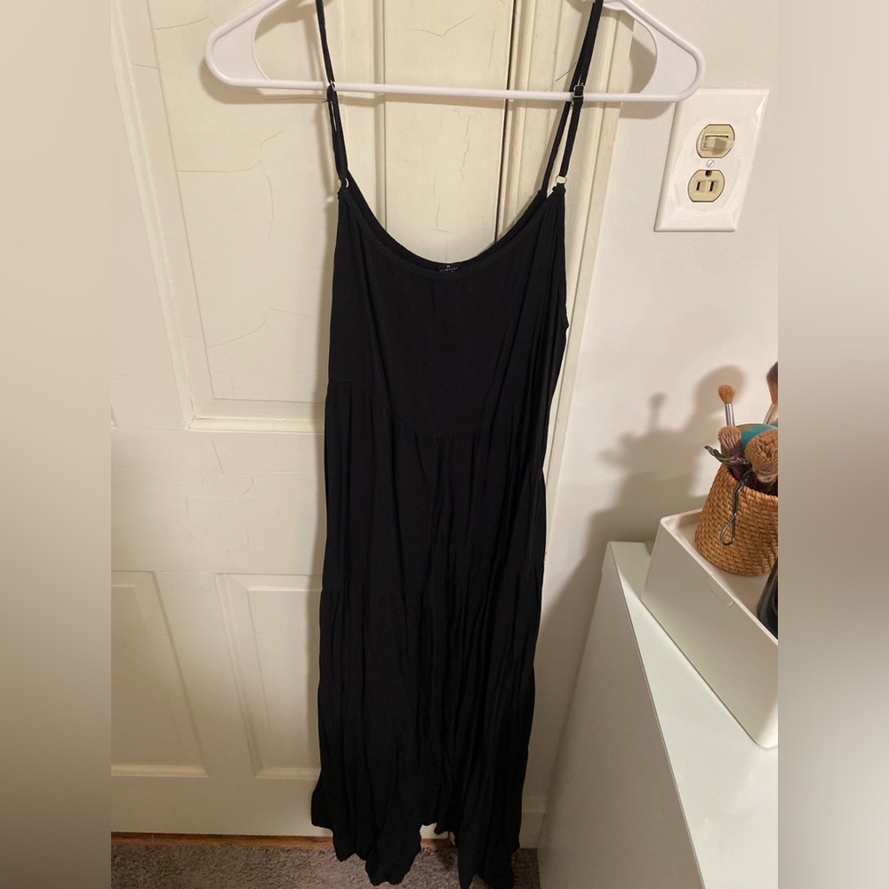 Like New Marshalls Black Spaghetti Strap Tiered Maxi Dress